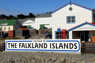 La Argentina y el Reino Unido anunciarían un nuevo vuelo a Malvinas