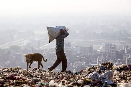 Según un estudio reciente, el vertedero de Ghazipur plantea un riesgo sanitario para las personas que residen en un radio de hasta cinco kilómetros de distancia