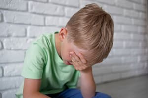 Por qué crecen los castigos físicos, “chirlos o tirones de pelo”, como correctivos para los chicos