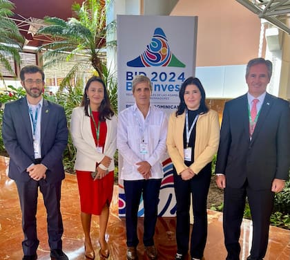 Segunda jornada de actividades del ministro de Economía, Luis Caputo; y el secretario de Finanzas, Pablo Quirno, en Punta Cana