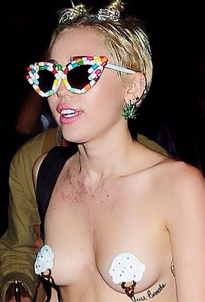 Segundo a segundo más provocativa, la joven no para de generar polémica