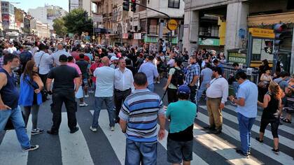 Segundo día de cortes en Once