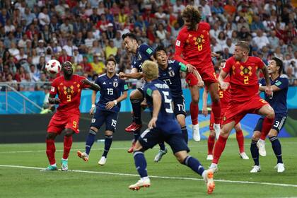 Segundo gol de Bélgica de Marouane Fellaini. Empate con Japón