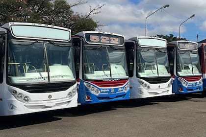 Seis líneas de colectivos no funcionan este lunes 28 de abril por un paro de choferes