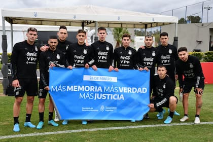 Selección Argentina de Fútbol por Más memoria, más verdad y más justicia en el día nacional de la Memoria.