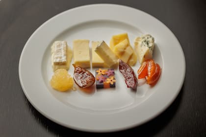 Selección de quesos y dulces