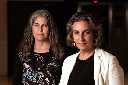 Selva Almada y Paula Hernández, la escritora y la directora de El viento que arrasa