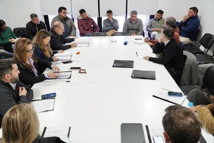 Semanas atrás, trabajadores de Lácteos Verónica se reunieron con legisladores provinciales