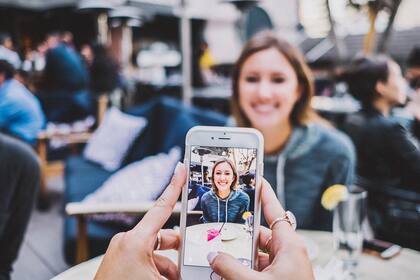 Señal física de calidez, disfrute o incluso de felicidad.