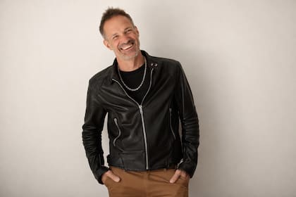 Sendero presenta Lacroix SNDR SSSNS, el ciclo musical encabezado por Ale Lacroix