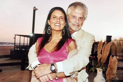 “Sentí una vibración, un uffff que no recordaba. Interesante, habladora, inteligente, profunda y epidérmica también y por demás bella y muy sexy. Sonó mi clic interno”