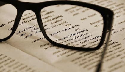 Ser bilingüe o políglota es una protección durante la vejez contra el Alzhéimer