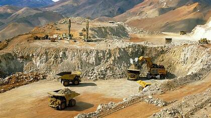 La mina de Veladero sufrió varios derrames