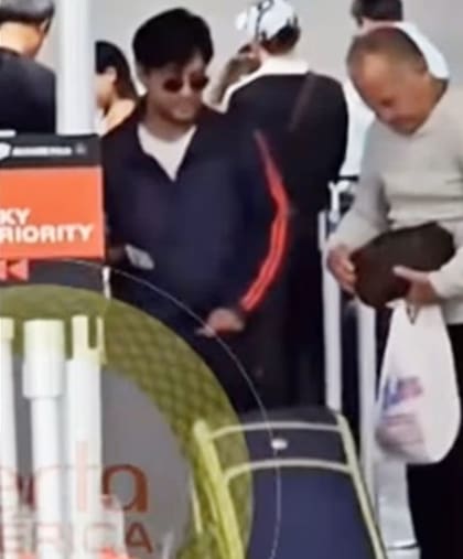 Sergio es visto en el aeropuerto. Tiene 39 años y reside en España