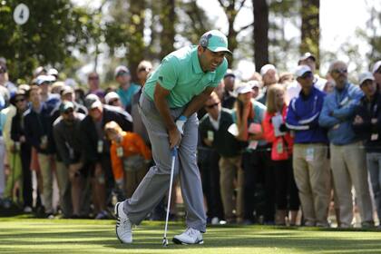 Sergio García se lamenta luego de cinco tiros que se le fueron al agua