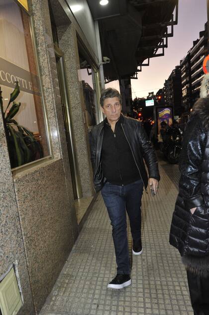Sergio Gonal, llegando a la casa velatoria