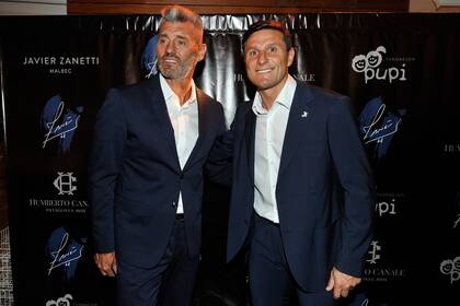 Sergio Goycochea y Pupi Zanetti, dos emblemas del fútbol argentino unidos por una buena causa