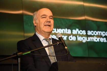 Sergio Iraeta, secretario de Agricultura, durante sus palabras de agradecimiento