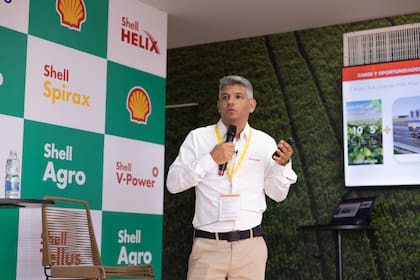 Sergio Juve, responsable de canje en Roagro durante una de las charlas en el stand.