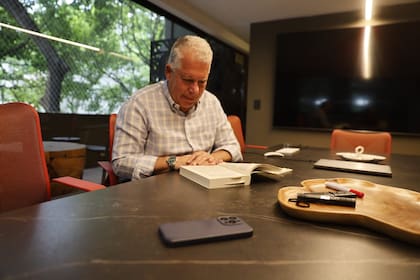 Sergio Kaufman, en proceso de usar menos el celular