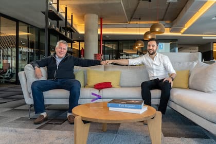 Sergio Kaufman, presidente de Accenture Hispanoamérica (HSA), y Andrés Dorfman, CEO de Glamit