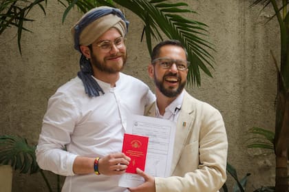 Sergio López se casó por civil con Renato