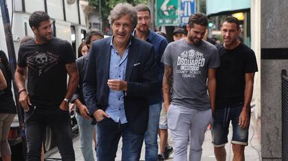 Sergio Marchi y los jugadores, en otro día de reuniones