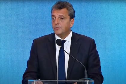 Sergio Massa anunció la semana pasada el nuevo tipo de cambio para la soja y las economías regionales