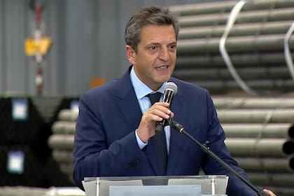 Sergio Massa durante el anuncio que incluyó al Club de París