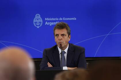 Sergio Massa, en una conferencia de prensa el domingo por la noche