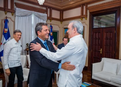 Sergio Massa en una visita relámpago a República Dominicana.