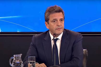 Sergio Massa enfrenta a partir de hoy el desafío de cuidar las reservas del Banco Central luego de finalizado el auspicioso período del "dólar soja"