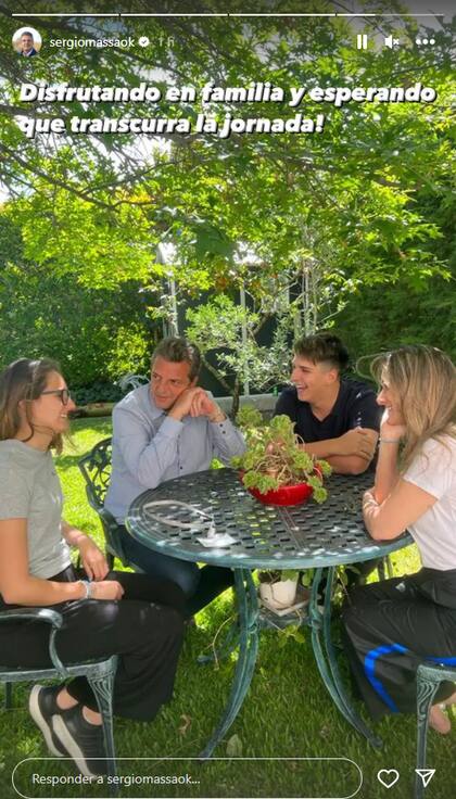 Sergio Massa junto a su familia