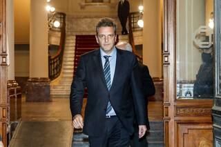 Sergio Massa apunta a tranquilizar el dólar y viaja a ver al FMI, al Club de París y a Qatar