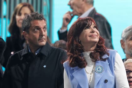 Sergio Massa y Cristina Kirchner en el acto del 25 de mayo