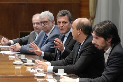 Sergio Massa y su equipo económico