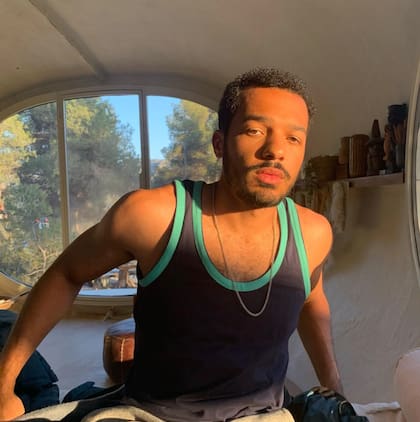 Sergio Momo es Nico en Bienvenidos a Edén