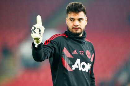 Sergio Romero atajó en 96 de los últimos 131 partidos de la selección argentina; es uno de los históricos que quedan desplazados por decisión de Lionel Scaloni.