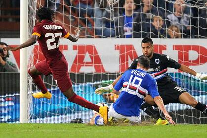 Sergio Romero mantuvo su valla invicta ante Roma