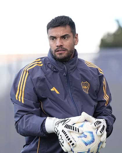 Sergio Romero ya está recuperado de la lesión y será parte del plantel en Miami. (Prensa Boca)