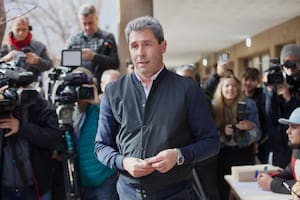 Uñac busca posicionarse como candidato a presidente, avalado por sectores del cristinismo