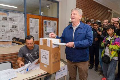 Sergio Ziliotto vota en La Pampa: otro gobernador reelegido