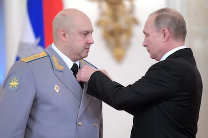 Surovikin y Putin, en el pasado