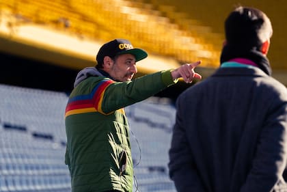 Winograd, durante las grabaciones en la cancha de Boca