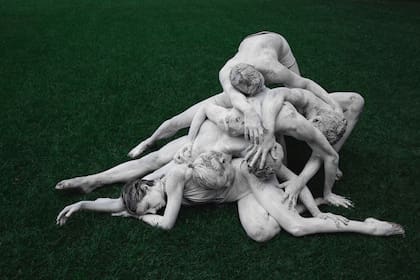 Serie “Vaiven”, proyecto realizado junto con el grupo de bailarines de Covar (Compañía de Varones de Argentina, dirigida por Sabrina Wehner). Trabajo en conjunto con la cineasta Tata Persico