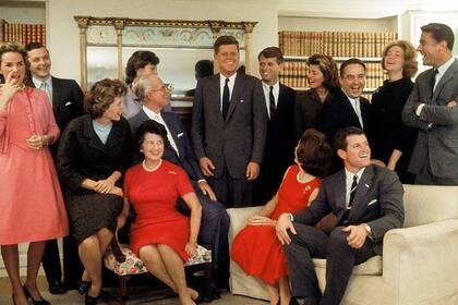 Series. The Kennedys: a fatal Ambition (DirectGo)
