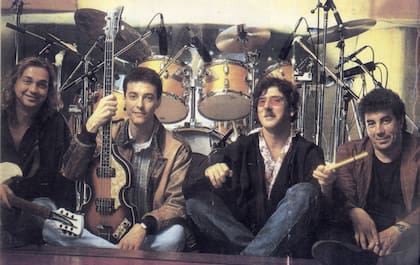 Serú Girán modelo 1992: David Lebón, Pedro Aznar, Charly García y Oscar Moro en el año de su esperado regreso, tras una década de separación