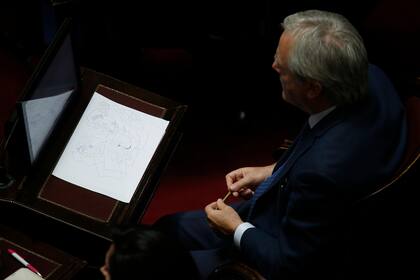 Sesión de senadores. 27/12/17