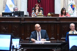 Cristina Kirchner se retiró del recinto antes de que Manzur defendiera el acuerdo con el FMI