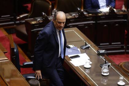 Sesión informativa en la cámara de diputados. El jefe de gabinete Guillermo Francos responde las preguntas de los diputados